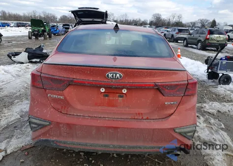 2021 Kia Forte Gt Line z USA, uszkodzony, nr VIN 3KPF34AD6ME341555